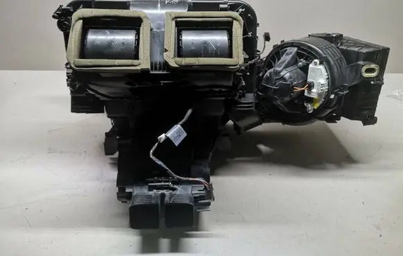 BMW X5 F15 Interior heater climate box assembly T1028989C