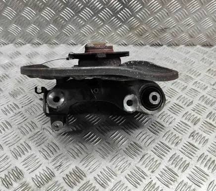Rear wheel hub