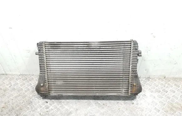 Volkswagen Golf V Intercooler radiator