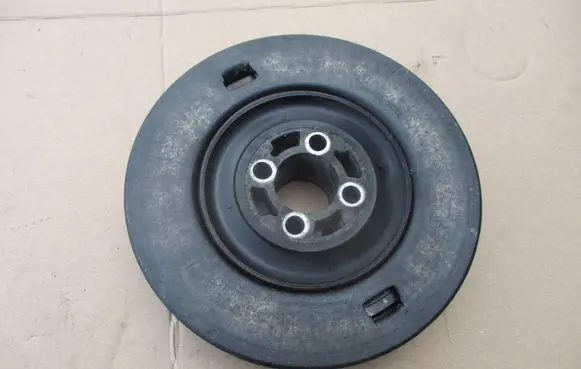 Opel Vectra C Crankshaft pulley 55196301