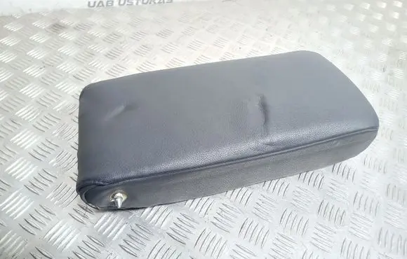 Mitsubishi Lancer VIII Rear seat armrest 