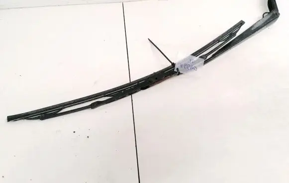 KIA Sorento Front wiper blade arm
