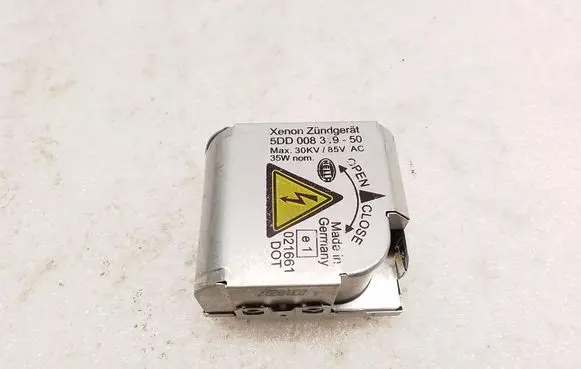BMW X5 E53 Headlight ballast module Xenon 5DD00831950