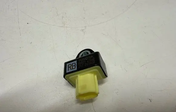 Lexus UX Airbag deployment crash/impact sensor 8983142060