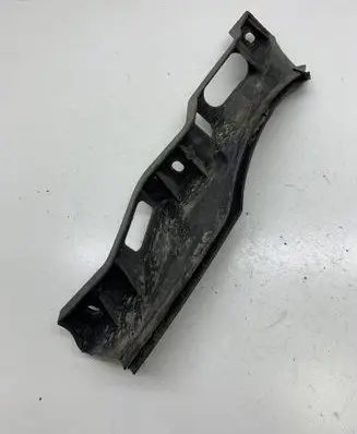 Volkswagen PASSAT B6 Front bumper mounting bracket 3C0807890