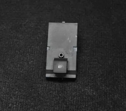 Opel Mokka Electric window control switch 13301886