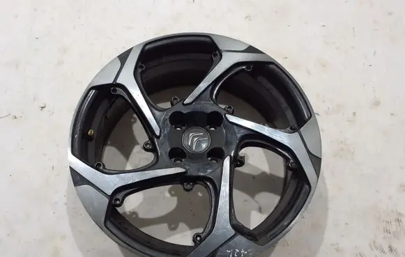Citroen C4 III e-C4 R18 alloy rim 9832063280