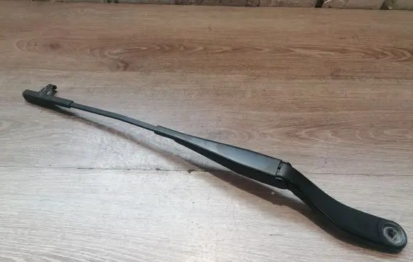 Volvo S40 Front wiper blade arm 30698249