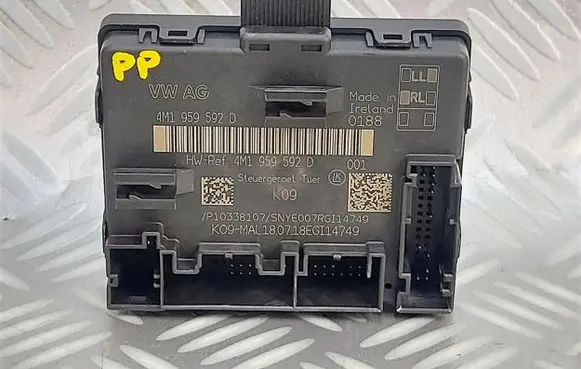 Audi Q8 Door control unit/module 4M1959592D