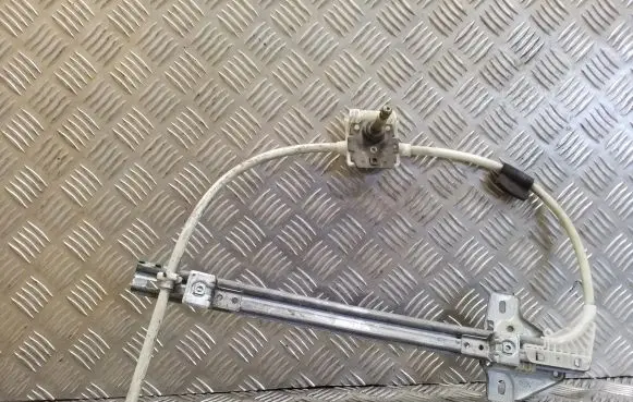 Renault Megane I Rear door manual window regulator 