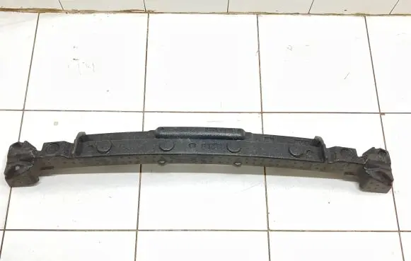 Front bumper foam support bar