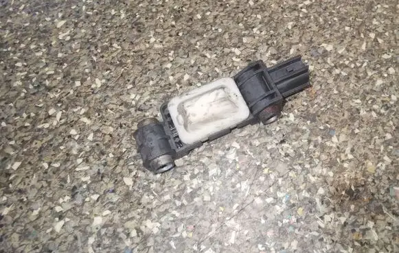 Audi A4 S4 B7 8E 8H Airbag deployment crash/impact sensor 8E0959651A