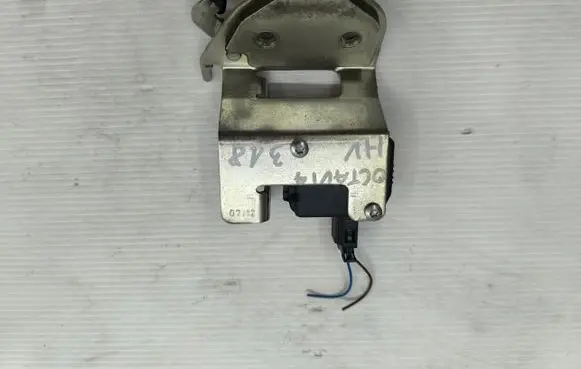 Skoda Octavia Mk2 (1Z) Tailgate/trunk/boot lock/catch/latch 