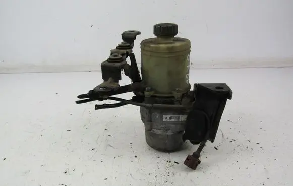Volkswagen Polo Power steering pump 6Q0423155AM