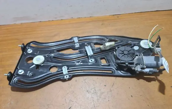 Peugeot 207 CC Rear door window regulator with motor 9680072380 987477110