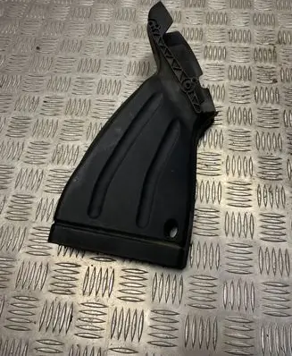 Audi A4 S4 B7 8E 8H Air intake duct part 8E0129618H