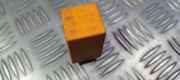 Ford Mondeo MK I Other relay 68125