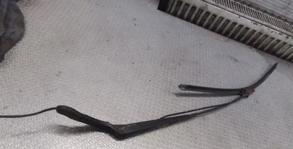 Mercedes-Benz Sprinter W906 Windshield/front glass wiper blade 