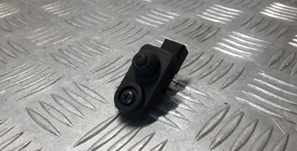Mitsubishi Outlander Front door sensor 