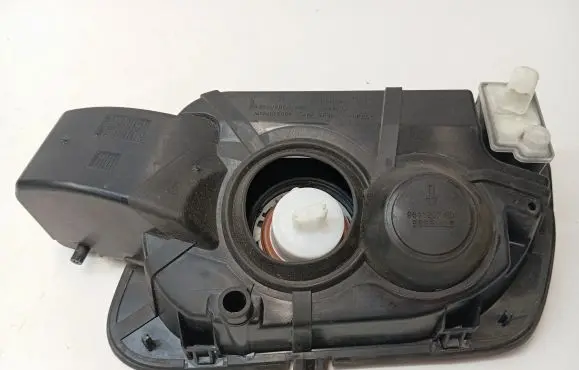 Peugeot 5008 II Fuel tank cap 981244108A