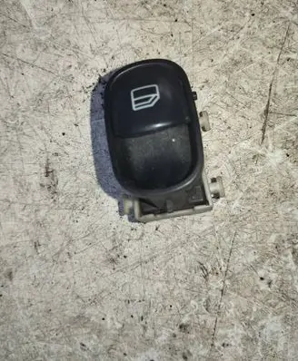 Mercedes-Benz C W203 Electric window control switch 501807