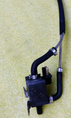 Mercedes-Benz E W124 Turbo solenoid valve 001540869