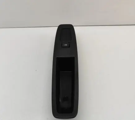 Renault Zoe Electric window control switch 829505138R