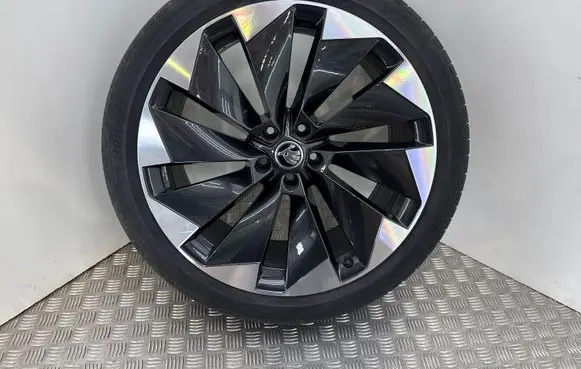 Skoda Enyaq iV R21 alloy rim 5LA601025P