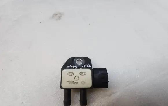 Hyundai Tucson TL Exhaust gas pressure sensor 392102F600 84905043143