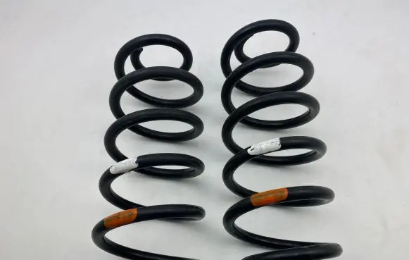 Toyota Prius+ (ZVW40) Rear coil spring