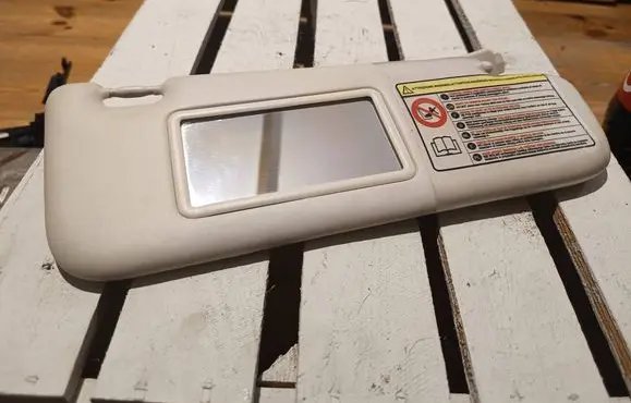 Fiat 500 Sun visor 