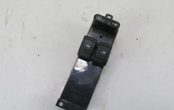 Volkswagen Golf IV Electric window control switch