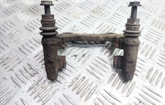 Renault Scenic I Brake caliper pad carrier rear 