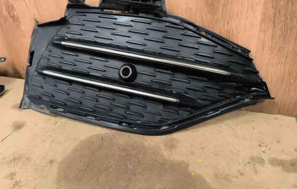 Mercedes-Benz GLC AMG Front bumper corner part panel trim A2538858904