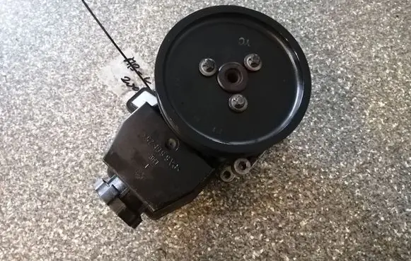 Mercedes-Benz C W203 Power steering pump A0024661001 7691900506