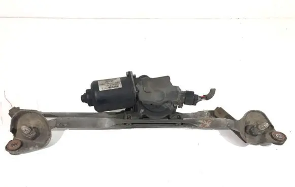 Toyota Corolla E120 E130 Front wiper linkage and motor 85110-0F020