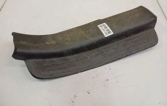 Chevrolet Captiva Rear sill trim cover 96630476