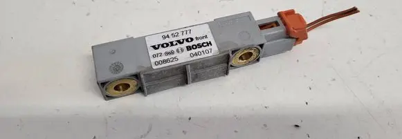 Volvo V70 Airbag deployment crash/impact sensor 9452777 008625 040107