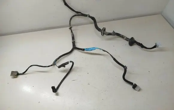 Nissan Terrano Rear door wiring loom 241260X808