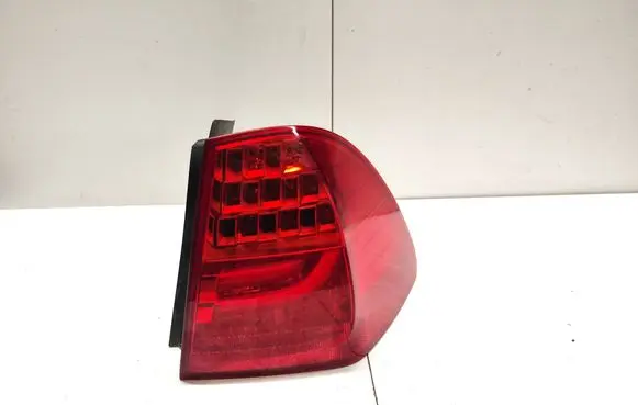 BMW 3 E90 E91 Rear/tail lights 7154160
