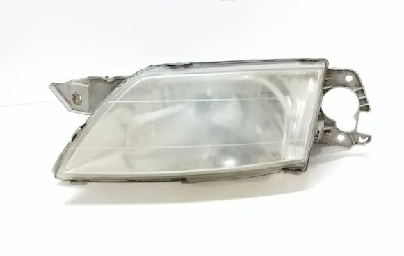 Mazda Premacy Headlight/headlamp 90733100