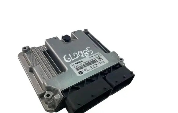 BMW 5 F10 F11 Engine control unit/module 8573257 0281019680