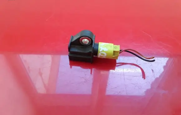 Mercedes-Benz E W212 Airbag deployment crash/impact sensor A1729056000 5WK44192
