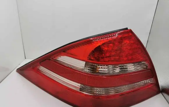 Rear/tail lights