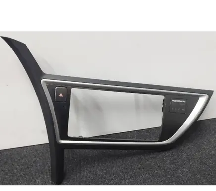 Radio/GPS head unit trim