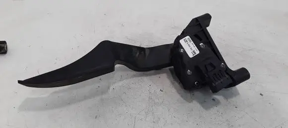 Opel Zafira A Accelerator throttle pedal 9202341 6PV00811400