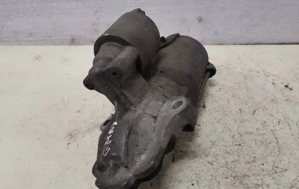 Ford Focus C-MAX Starter motor 3M5T11000AD