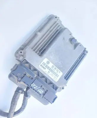 Volkswagen Touran I Engine control unit/module 03G906016FH 1039S06062 0281011909