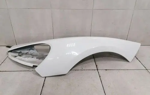 McLaren 570S Fender 13A0681CP