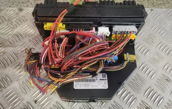 Mercedes-Benz E W212 SAM control unit A2129003614